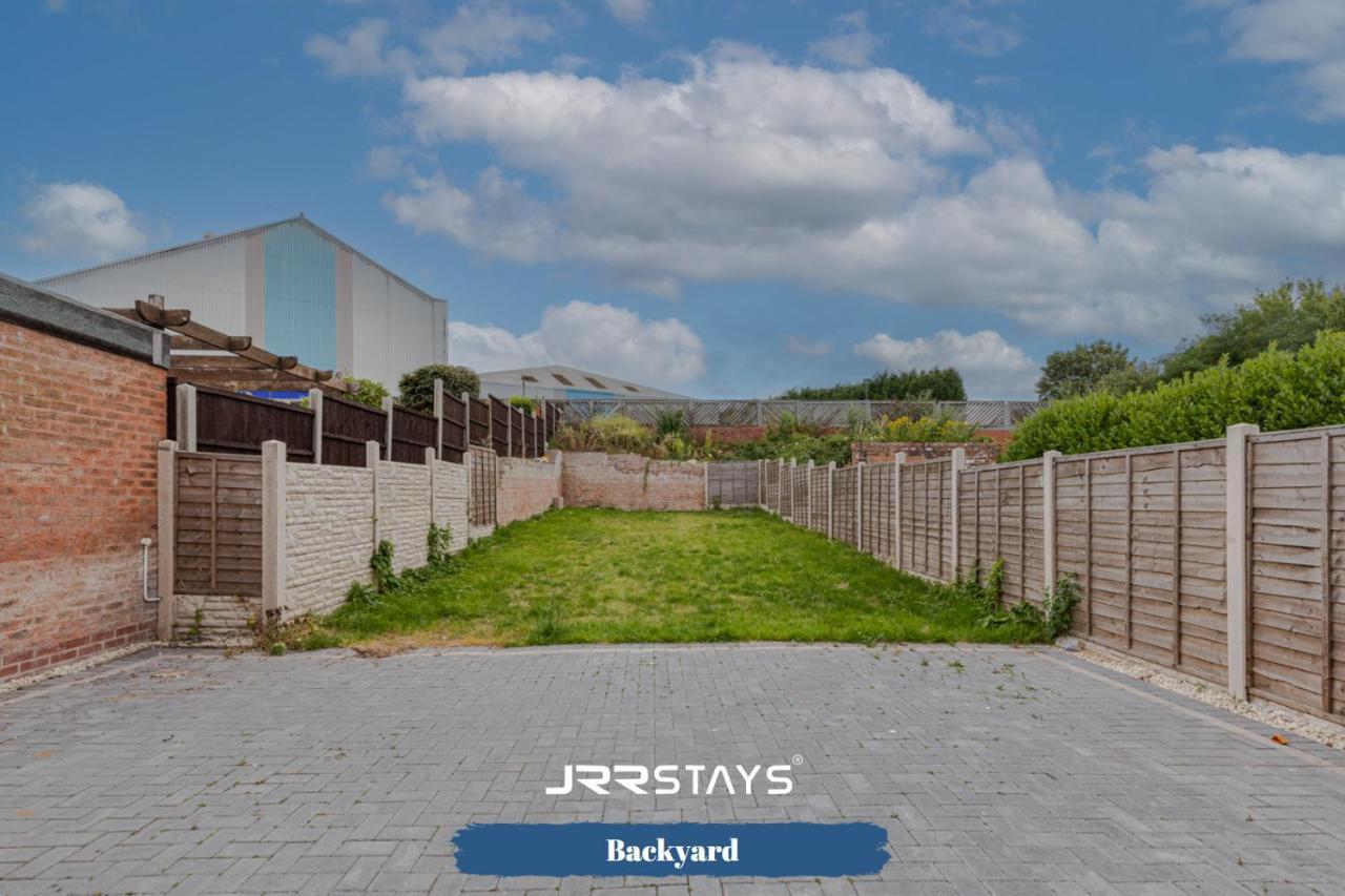 Tipton 3 Bedroom House Garden Sleeps 7 - Jrr Stays Coseley Eksteriør bilde