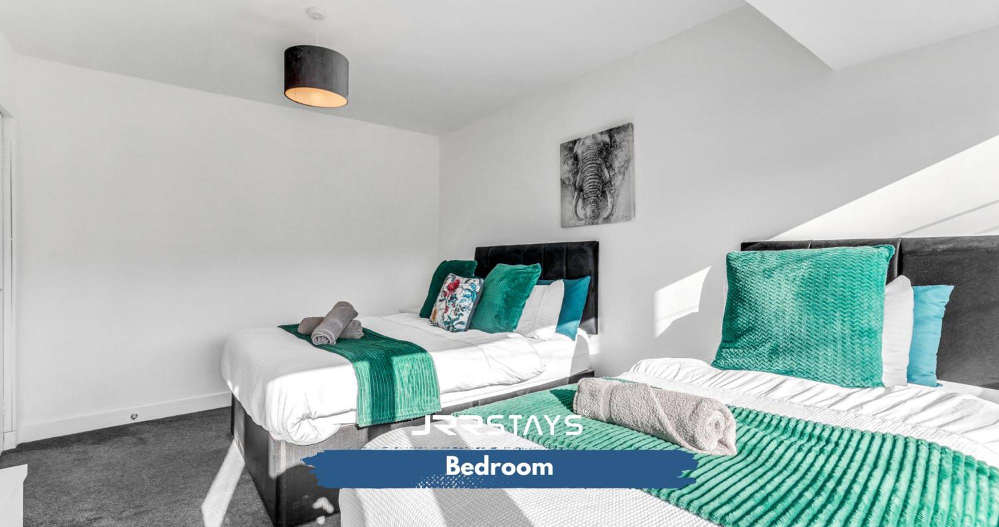 Tipton 3 Bedroom House Garden Sleeps 7 - Jrr Stays Coseley Eksteriør bilde